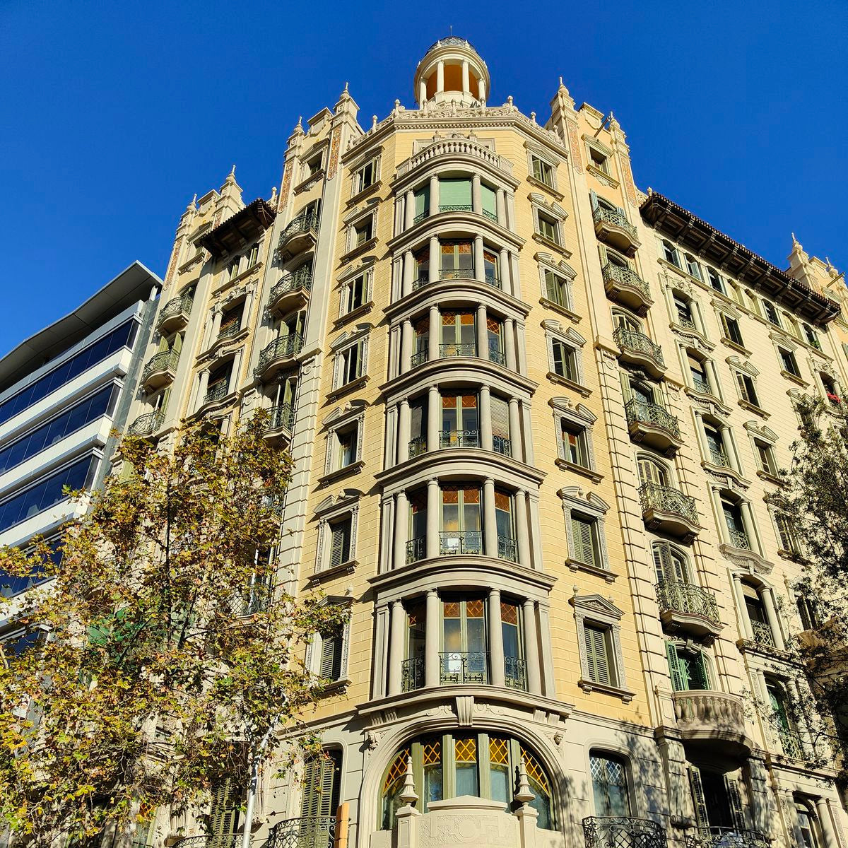 Diagonal - Pau Claris